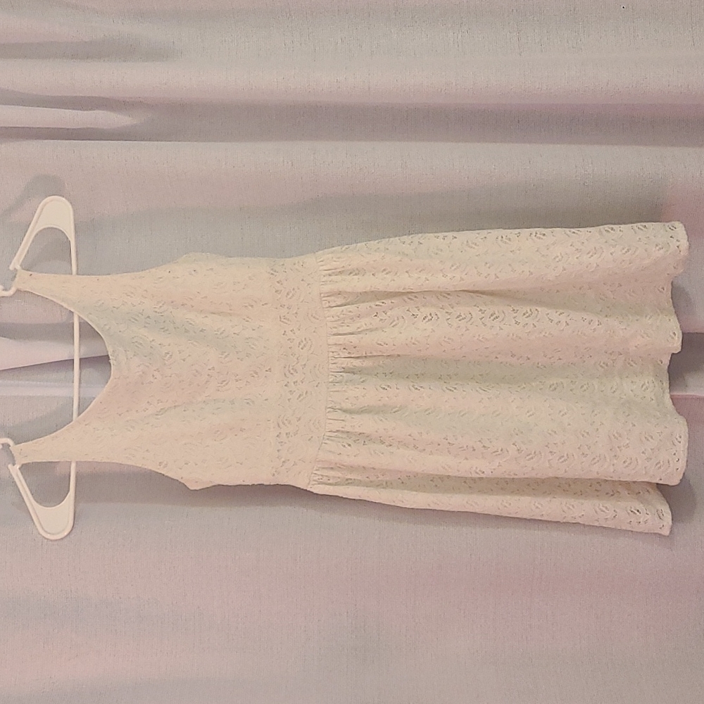 White lace dress